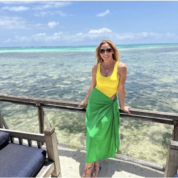 ROSIE ASSOULIN Women's Yellow Green Wrap Sarong Scoop Neck Beach Dress Size 6 - Picture 10 of 12